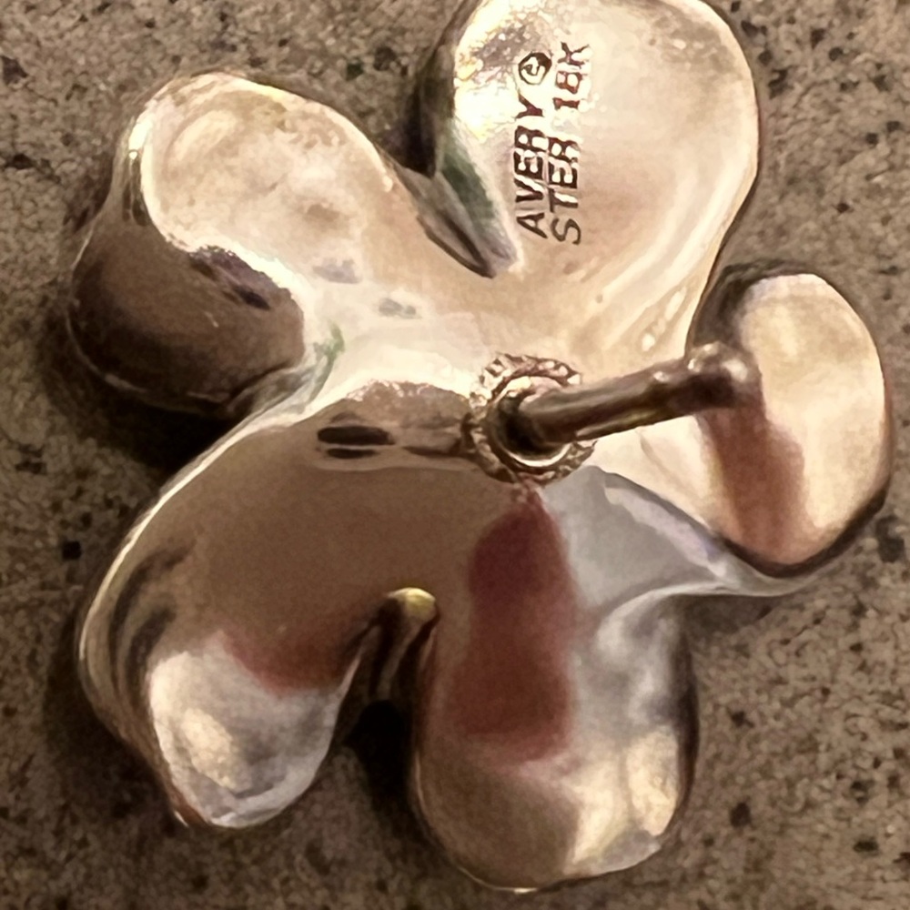 Retired James Avery 18k Gold & Sterling Silver April Flower post earrings - Picture 5 of 5